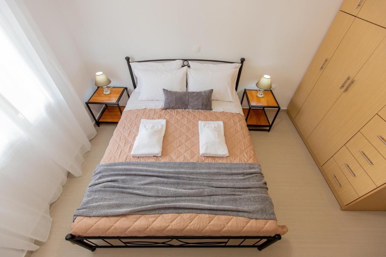 Costos Condos New 10A 1 Bedroom 나프팍토스 외부 사진